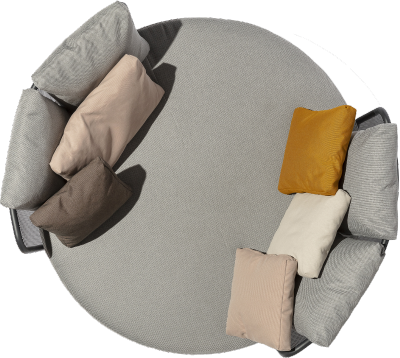 Kleine Paradiese – rundes Lounge-Sofa von oben